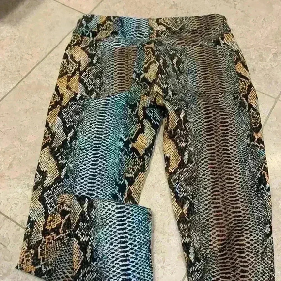 Marciano pants - Picture 1 of 4